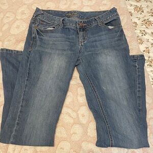 Maurice’s straight leg denim